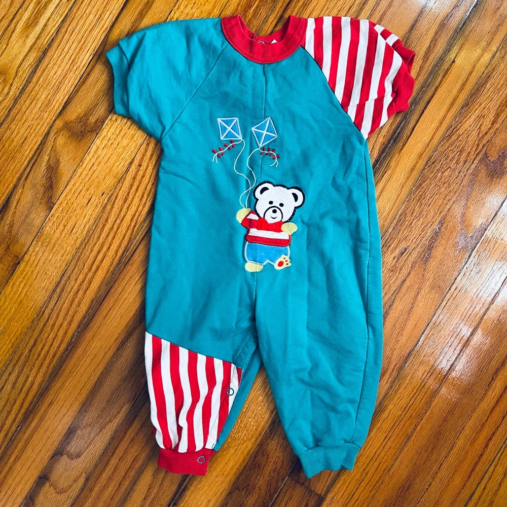 Vintage Kids One Piece with Bear and Kite Design